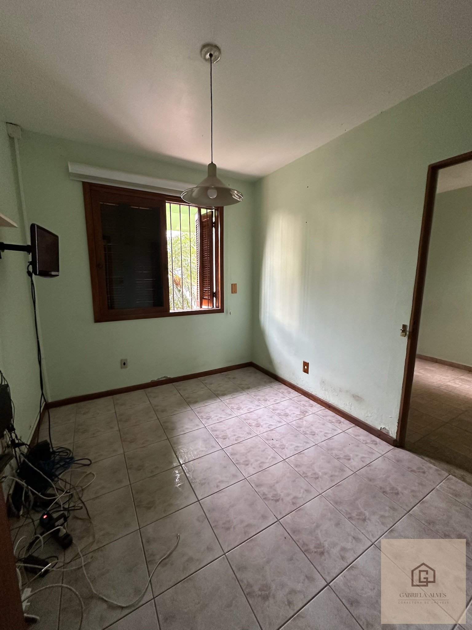 Casa próxima a UFSM, 4 dormitórios por apenas R$ 900.000,00