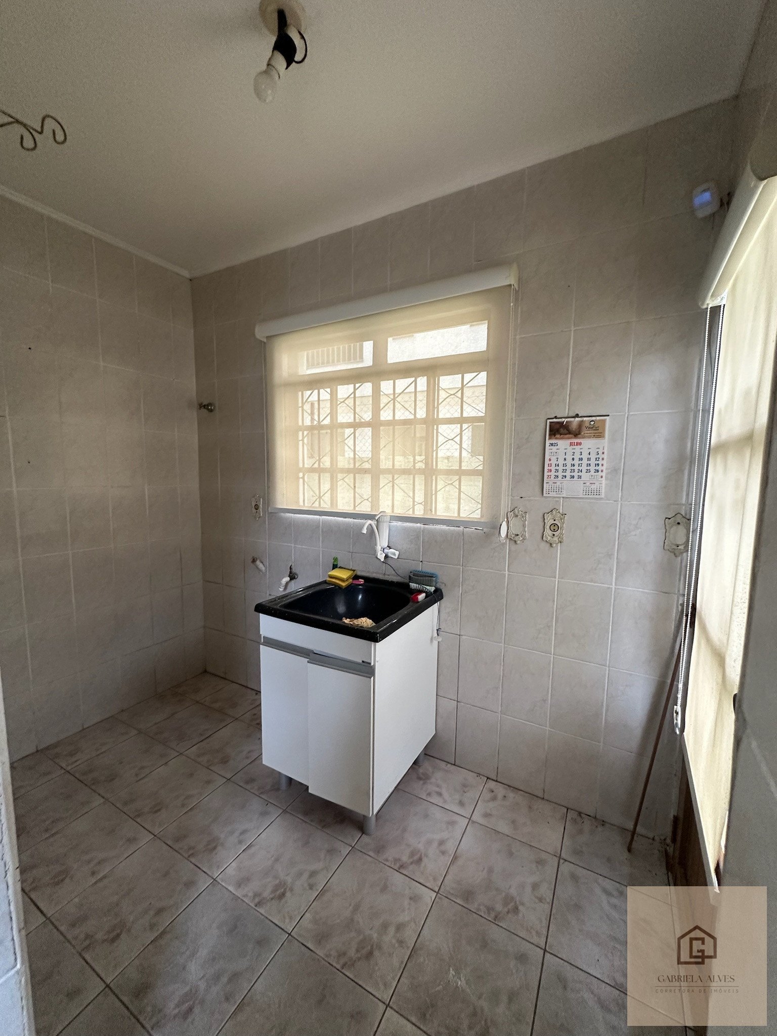 Casa próxima a UFSM, 4 dormitórios por apenas R$ 900.000,00