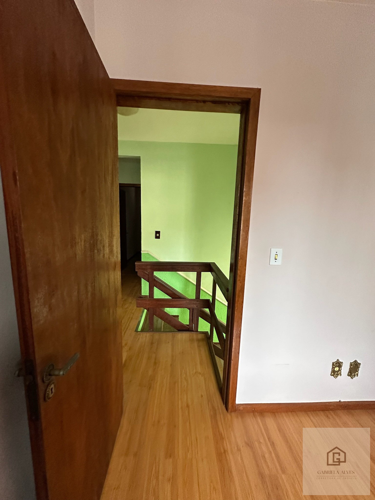 Casa próxima a UFSM, 4 dormitórios por apenas R$ 900.000,00