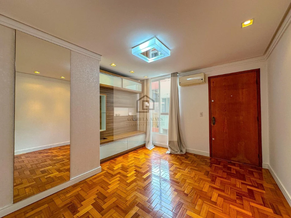 Apartamento 2 dormitórios semimobiliado