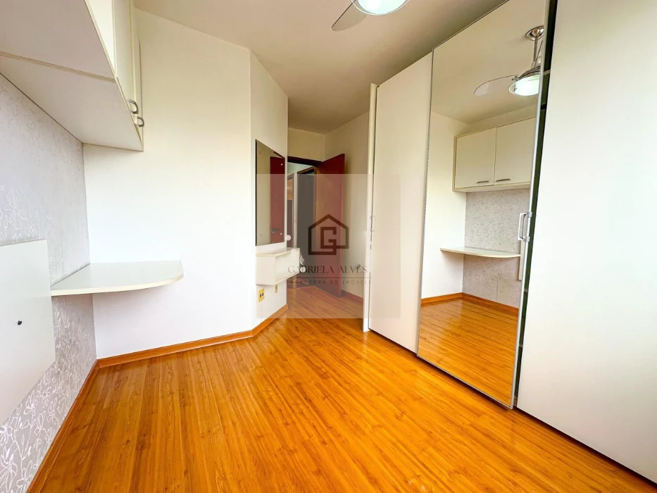Apartamento 2 dormitórios semimobiliado