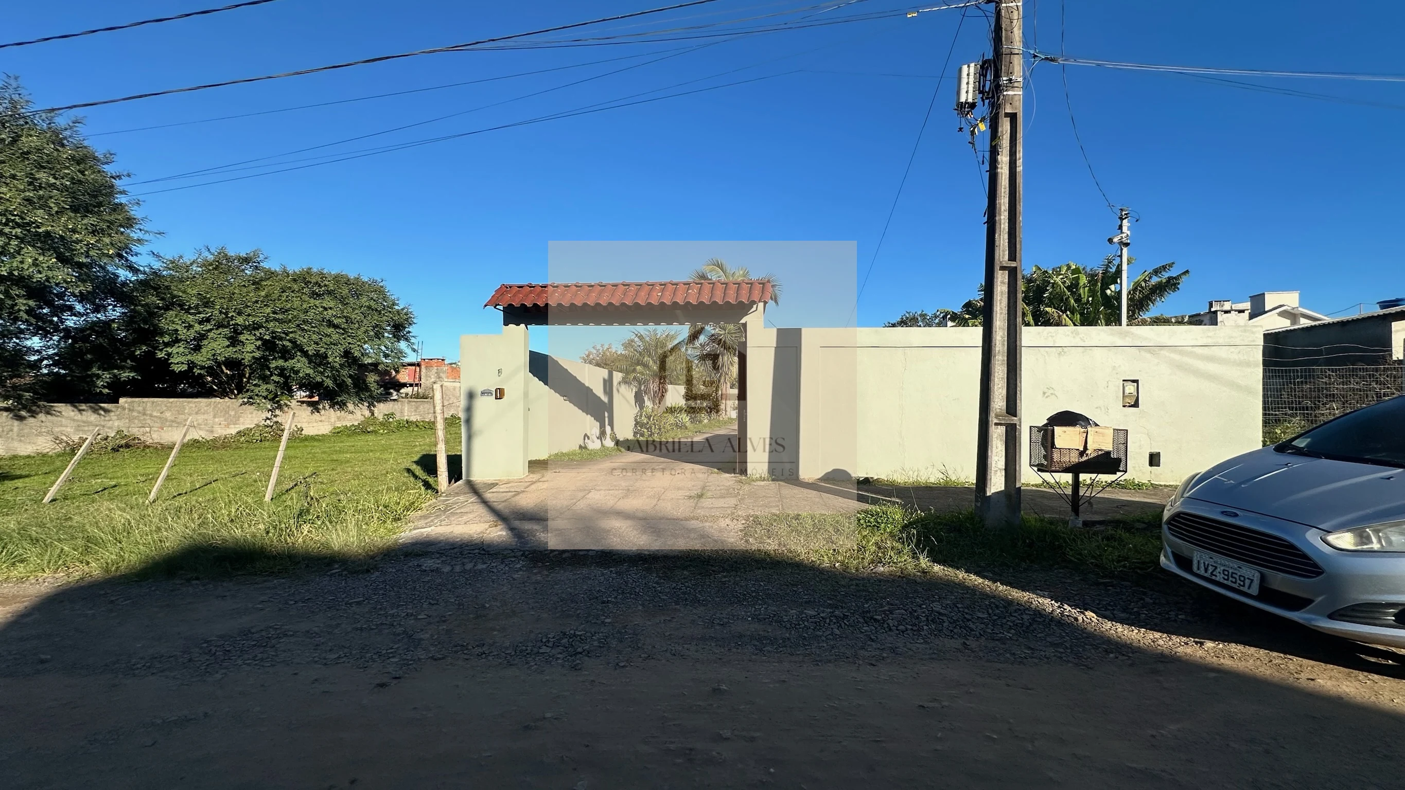 Casa com pavilhão no bairro São José