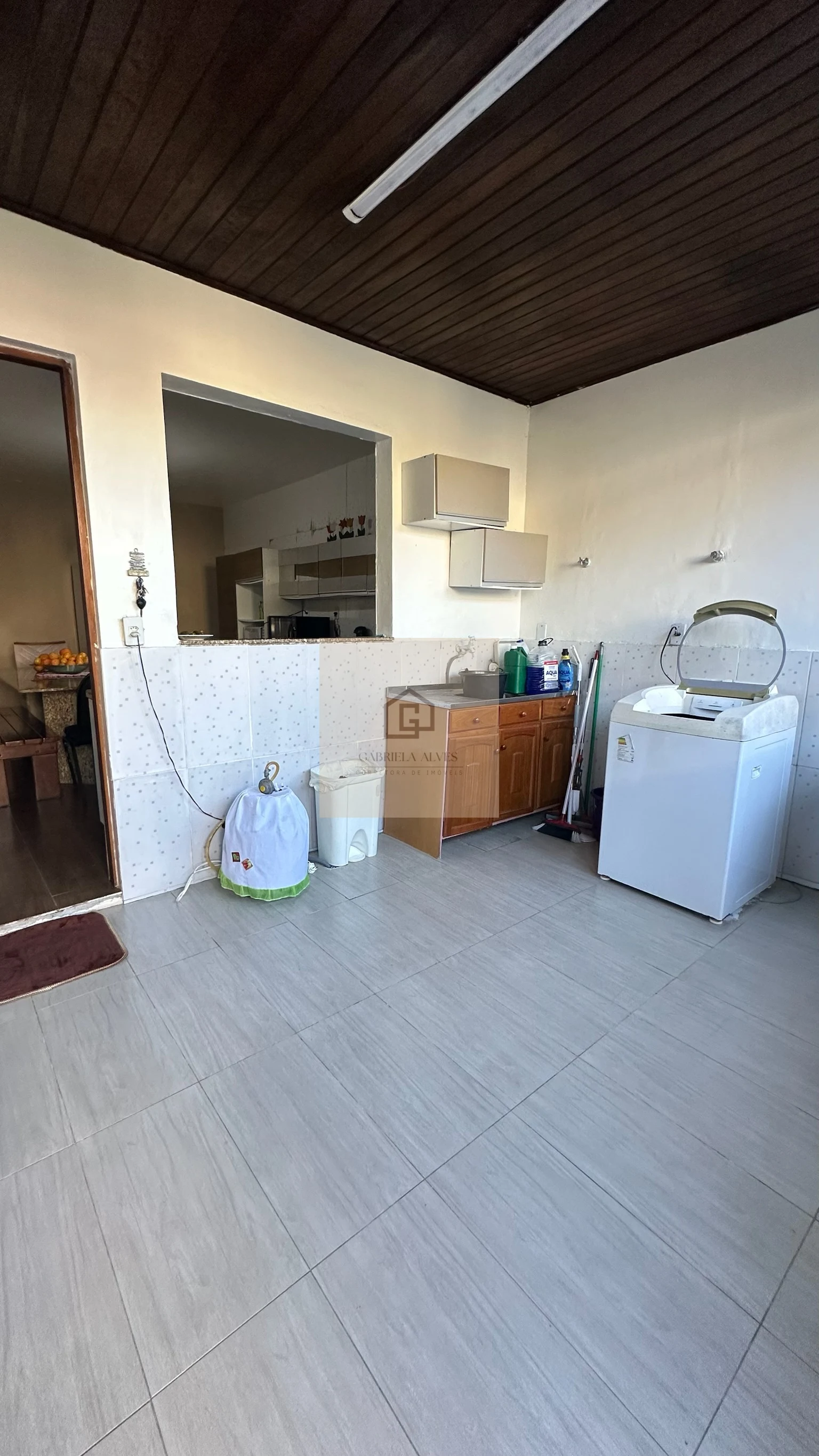 Casa com pavilhão no bairro São José