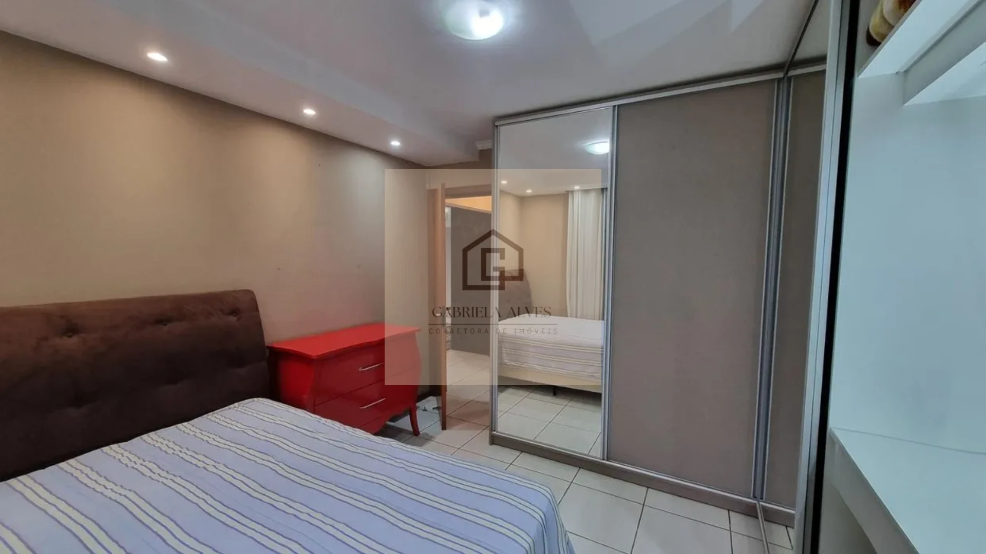 Casa térrea com 3 Dormitórios próximo ao trevo da Uglione