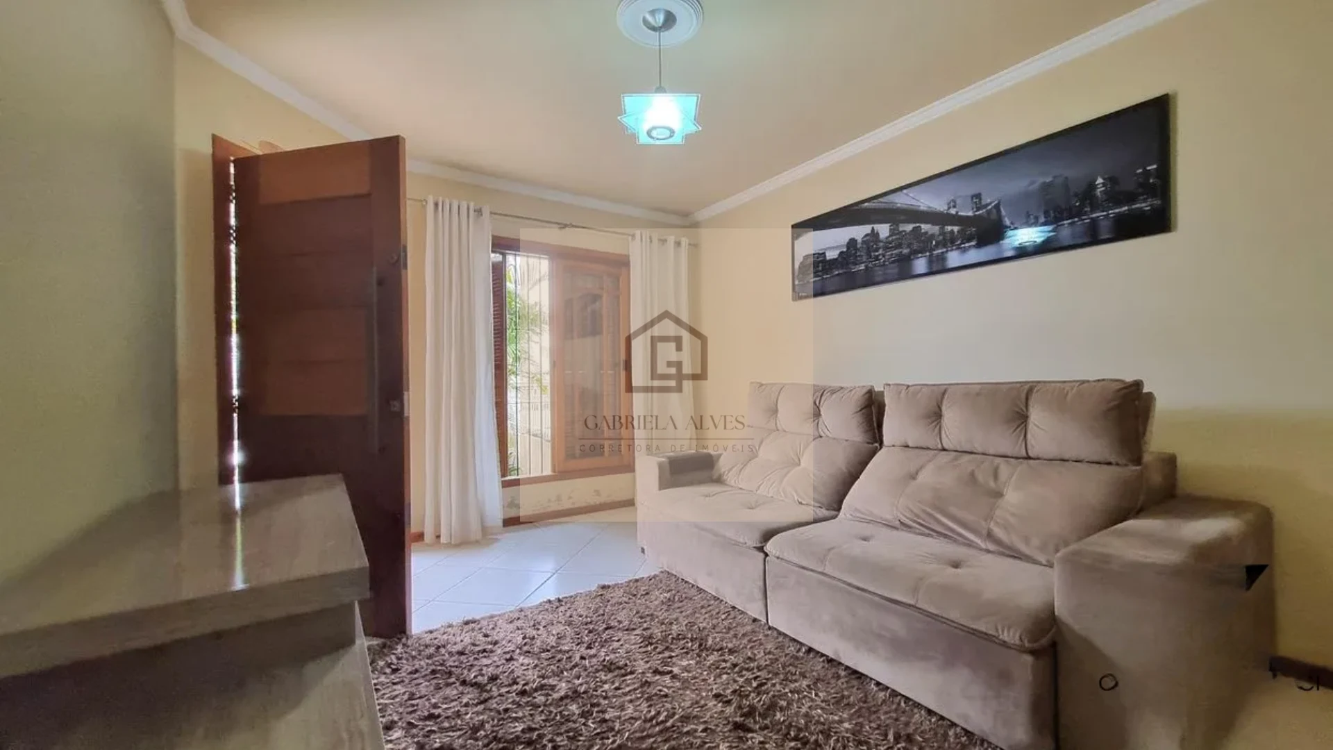 Casa térrea com 3 Dormitórios próximo ao trevo da Uglione
