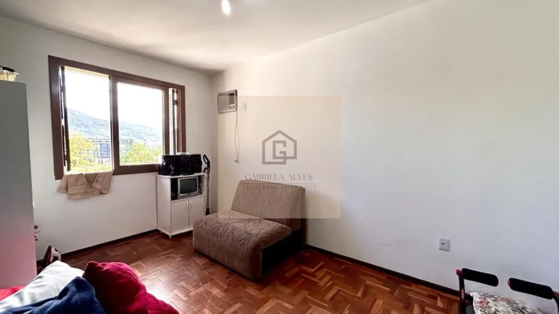 Casa com Piscina e Espaço Gourmet | 4 Dormitórios no Bairro São José