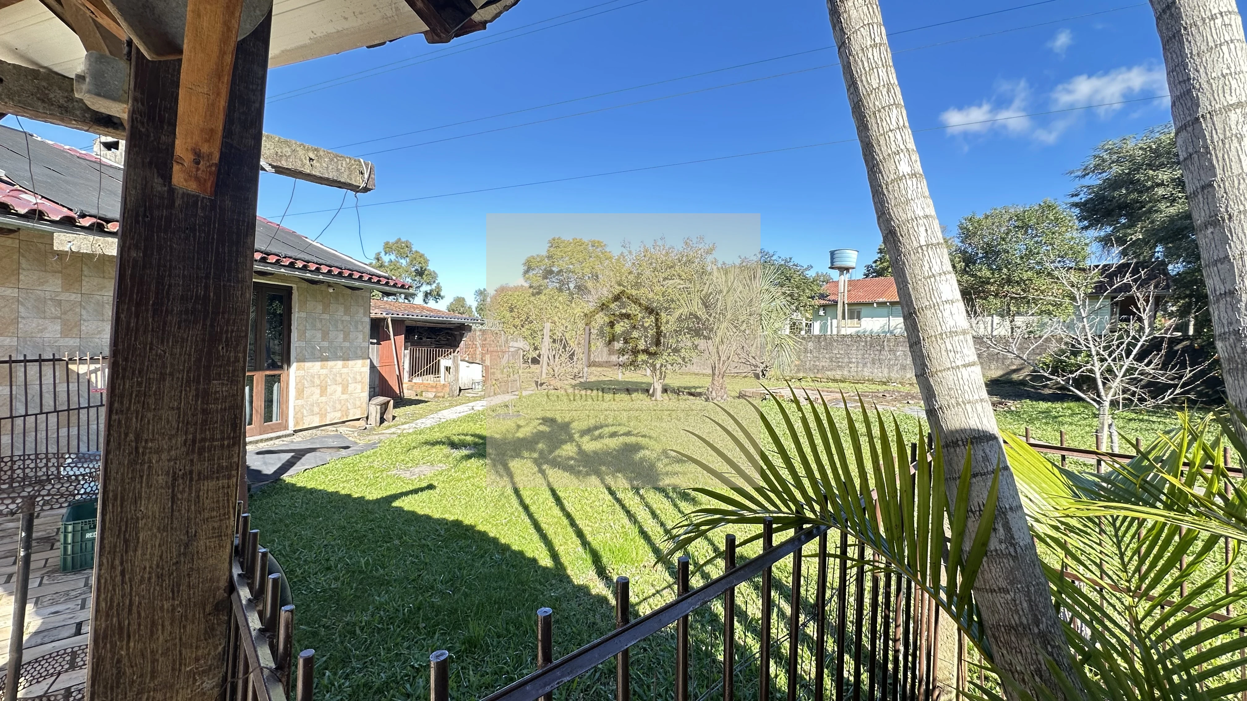Casa ampla com 4 dormitórios, espaço gourmet, piscina, 3 vagas, bairro São José!