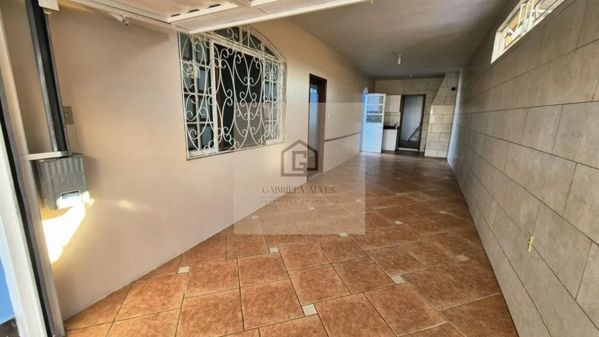 🏡 Casa com 3 Dormitórios e Amplo Terreno à Venda no Bairro Pé de Plátano – Camobi