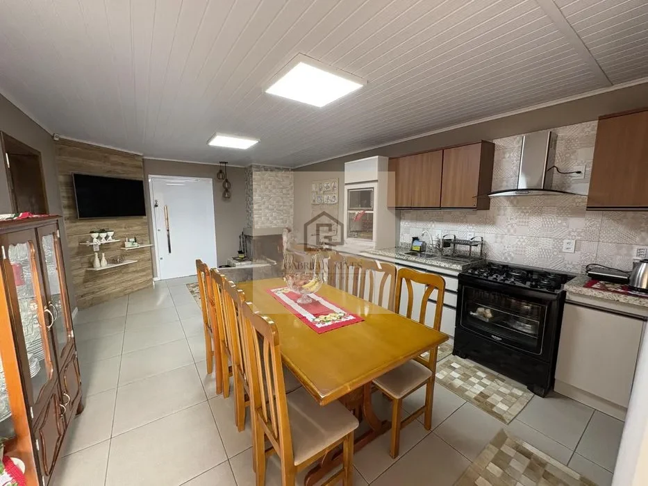 🏠 Casa Aconchegante com Lareira e Churrasqueira em Camobi